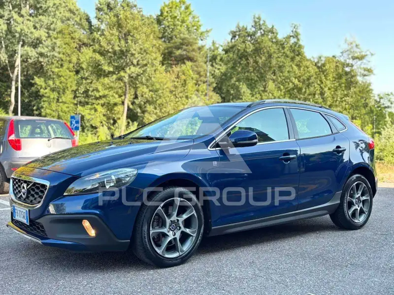 2016 Volvo V40