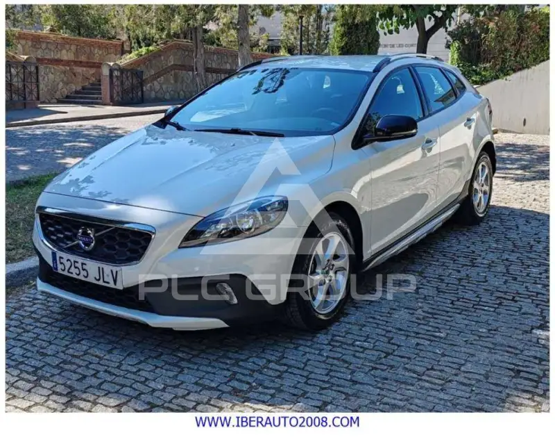 2016 Volvo V40