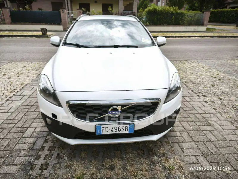 2016 Volvo V40