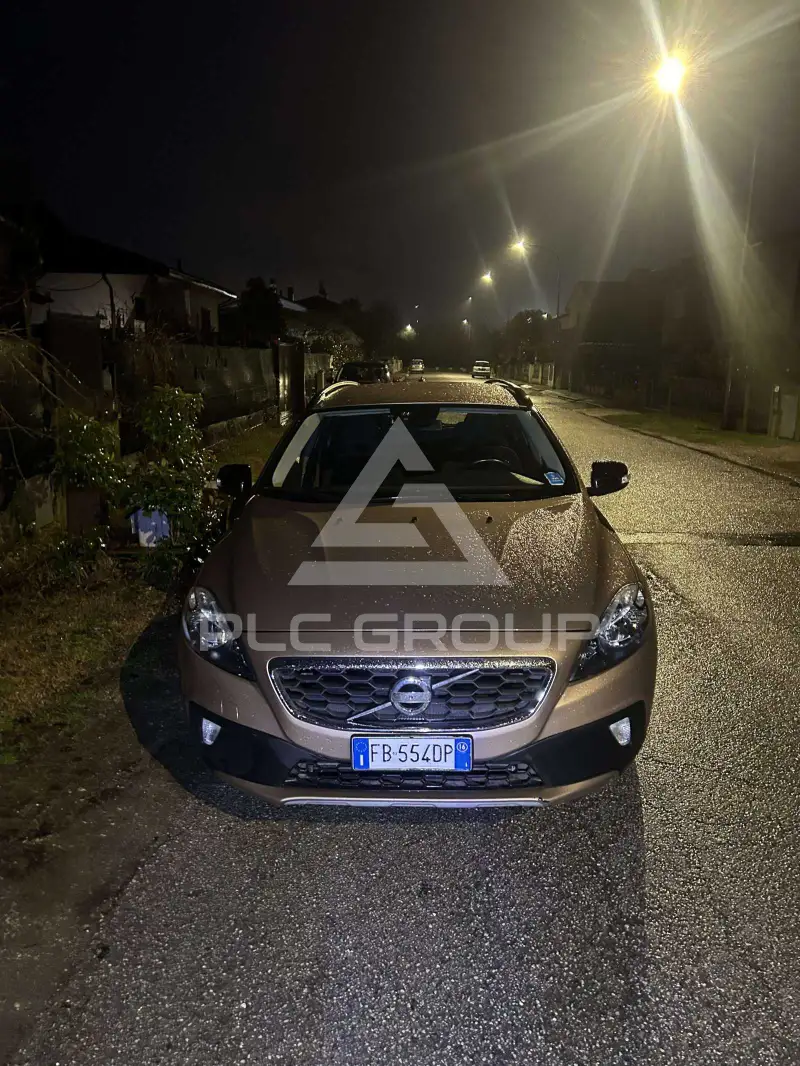 2016 Volvo V40
