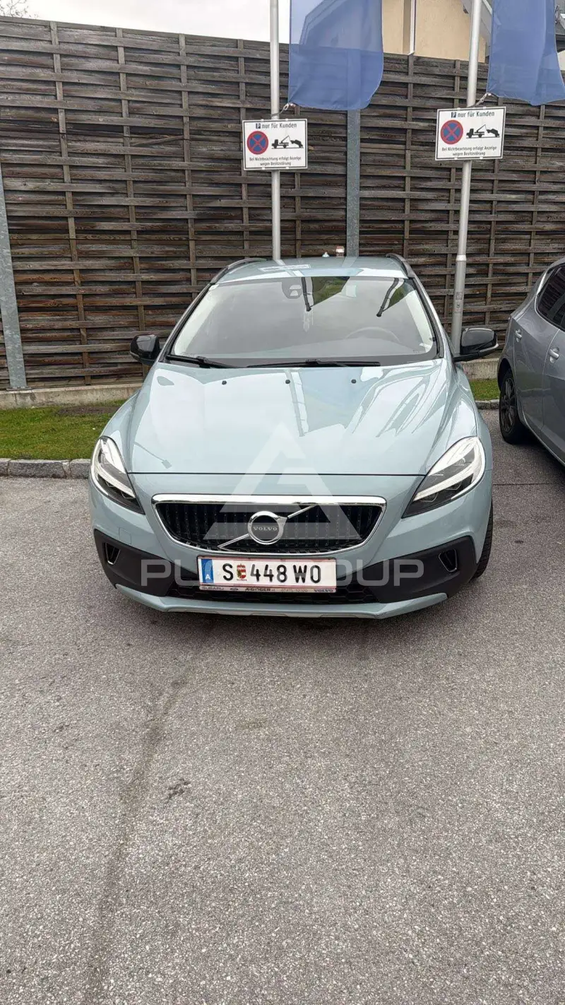 2016 Volvo V40