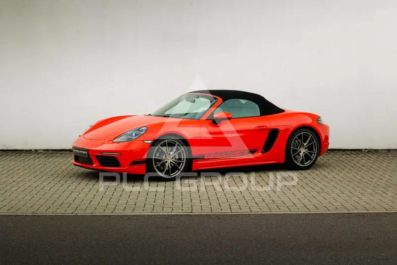 2016 Porsche 718