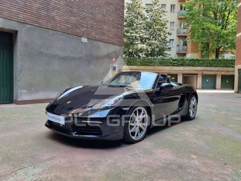 2016 Porsche 718