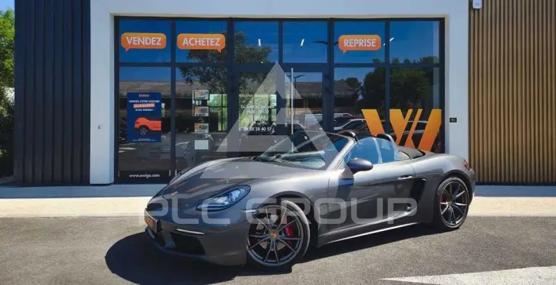 2016 Porsche 718