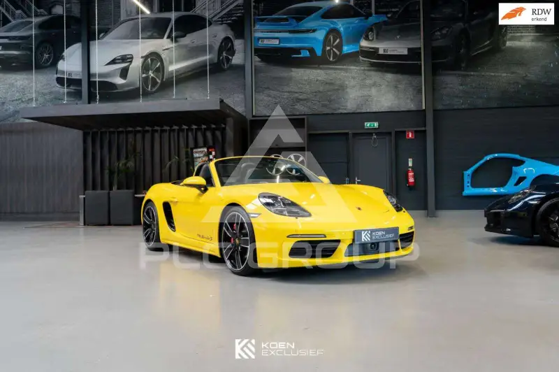 2016 Porsche 718