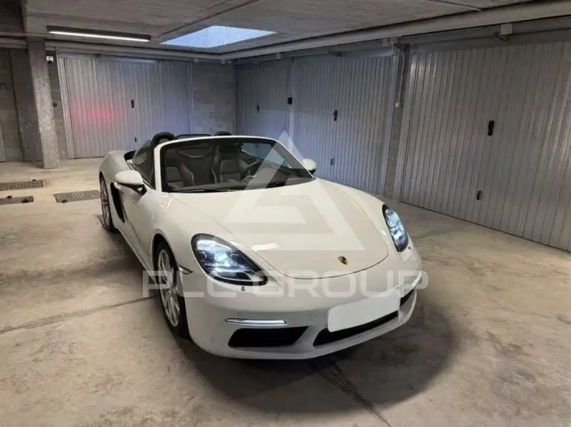 2016 Porsche 718