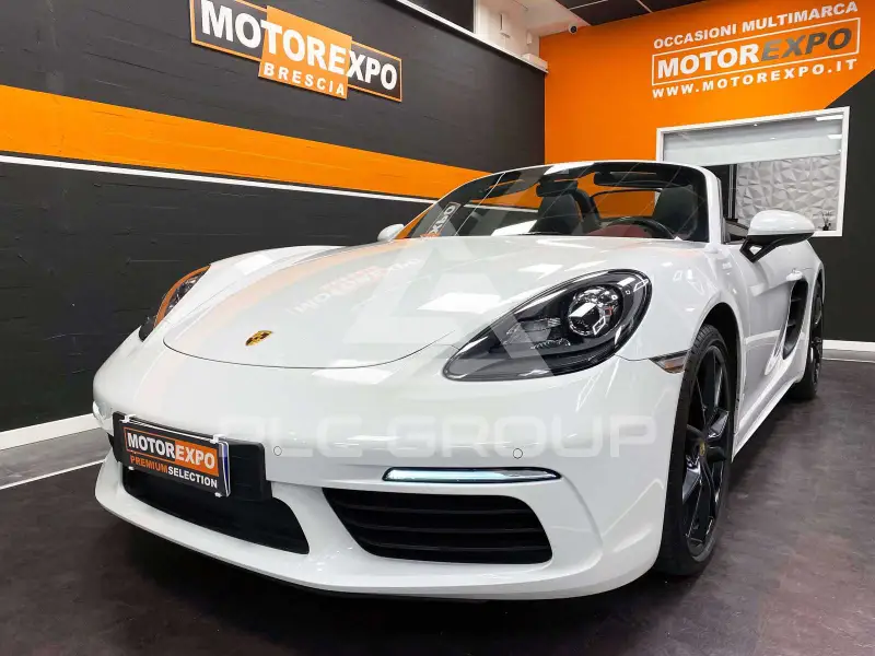 2016 Porsche 718