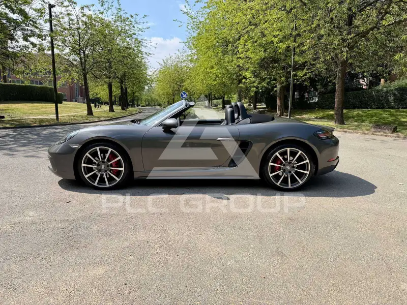 2016 Porsche 718