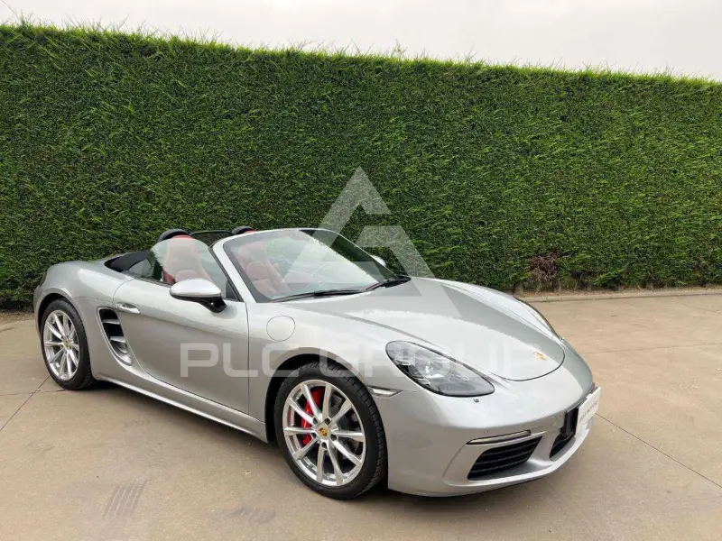2016 Porsche 718