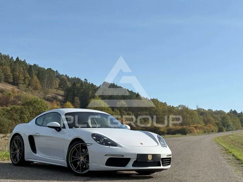 2016 Porsche Cayman