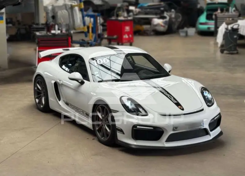 2016 Porsche Cayman