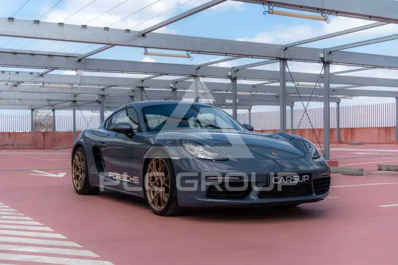 2016 Porsche Cayman