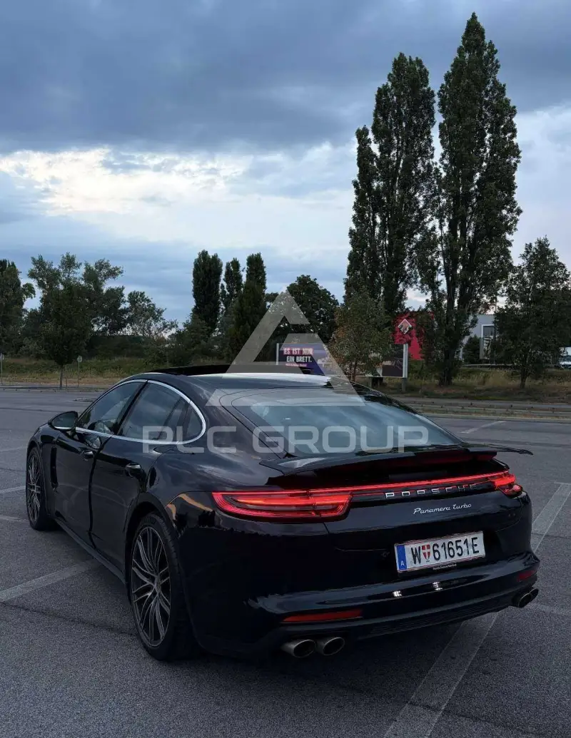 2016 Porsche Panamera