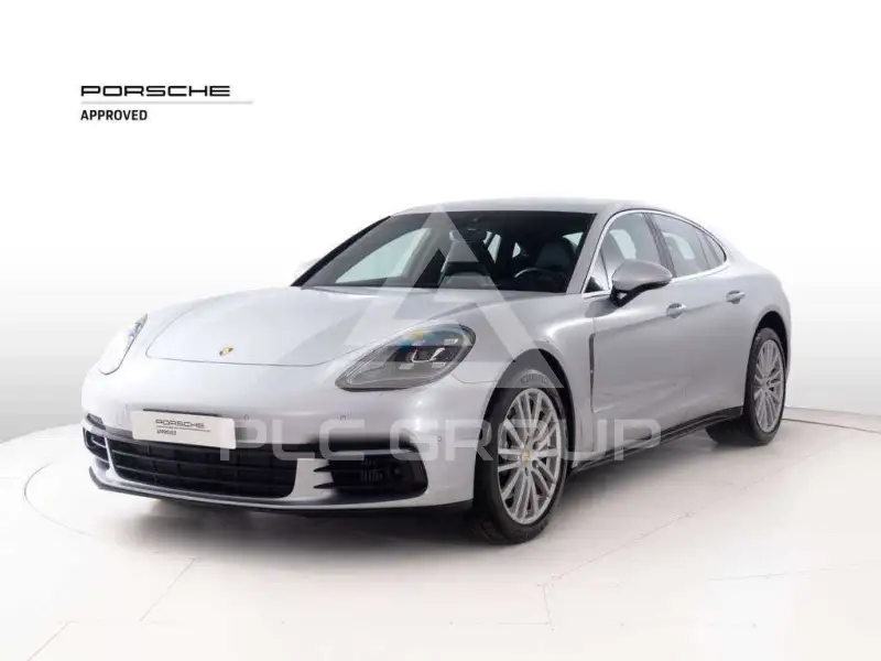 2016 Porsche Panamera