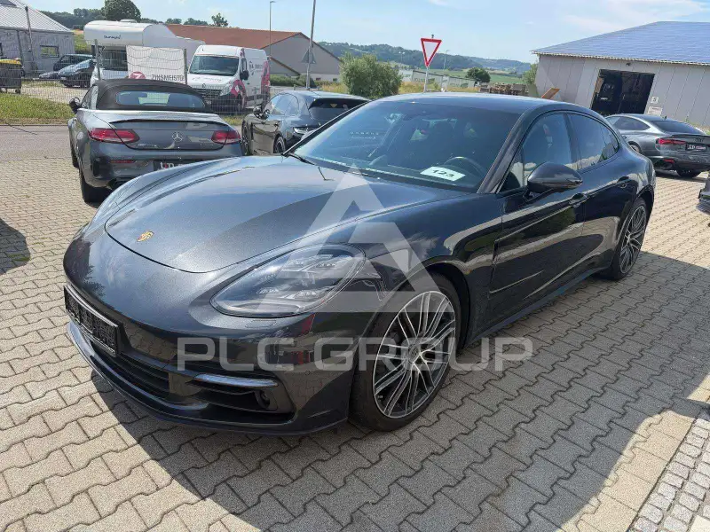 2016 Porsche Panamera