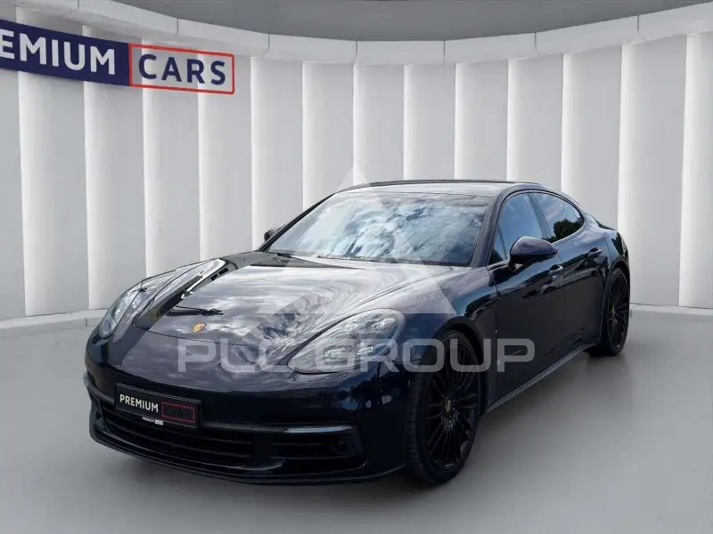 2016 Porsche Panamera