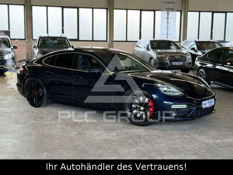 2016 Porsche Panamera