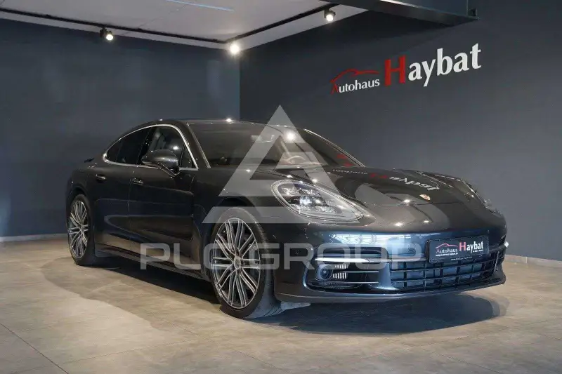 2016 Porsche Panamera