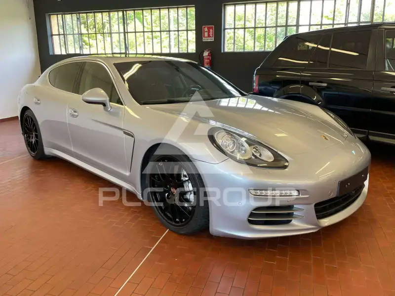 2016 Porsche Panamera