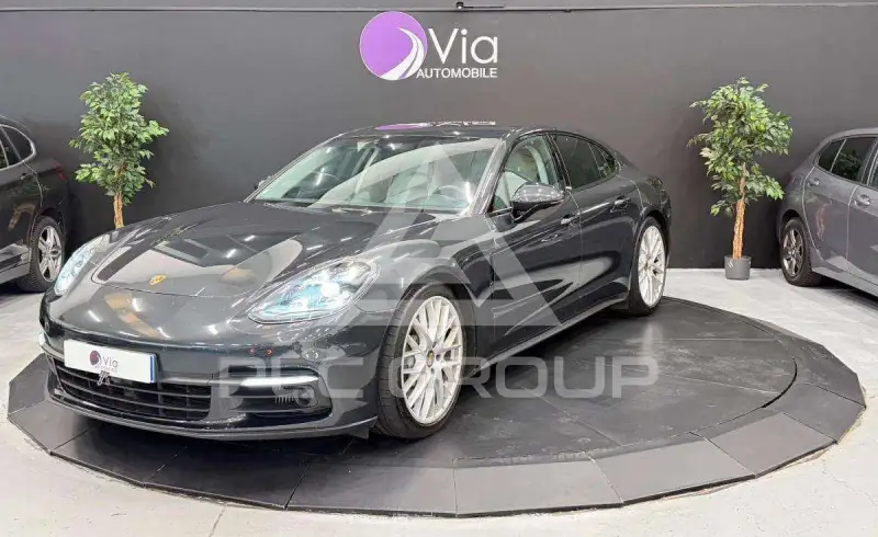2016 Porsche Panamera
