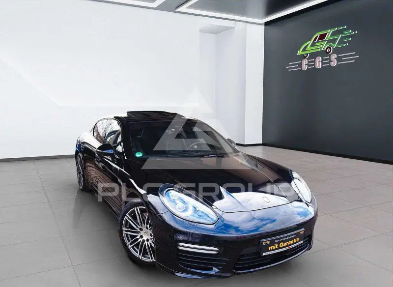 2016 Porsche Panamera