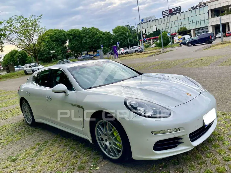 2016 Porsche Panamera