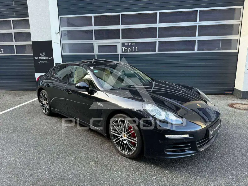 2016 Porsche Panamera
