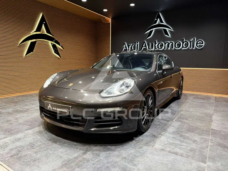 2016 Porsche Panamera