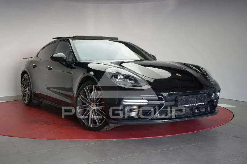 2016 Porsche Panamera