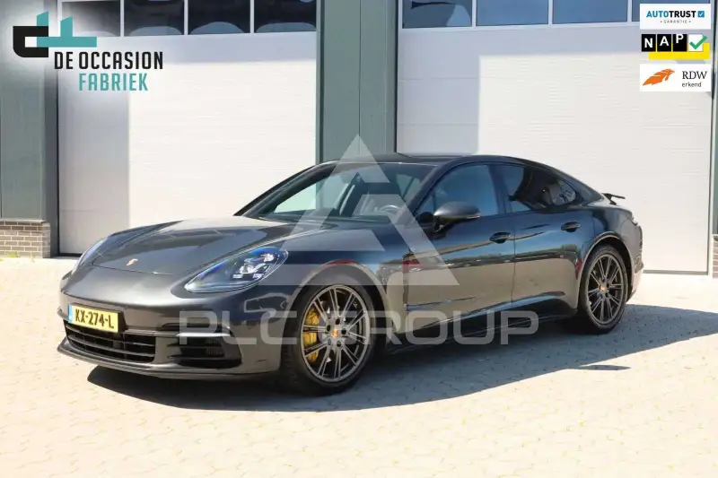 2016 Porsche Panamera