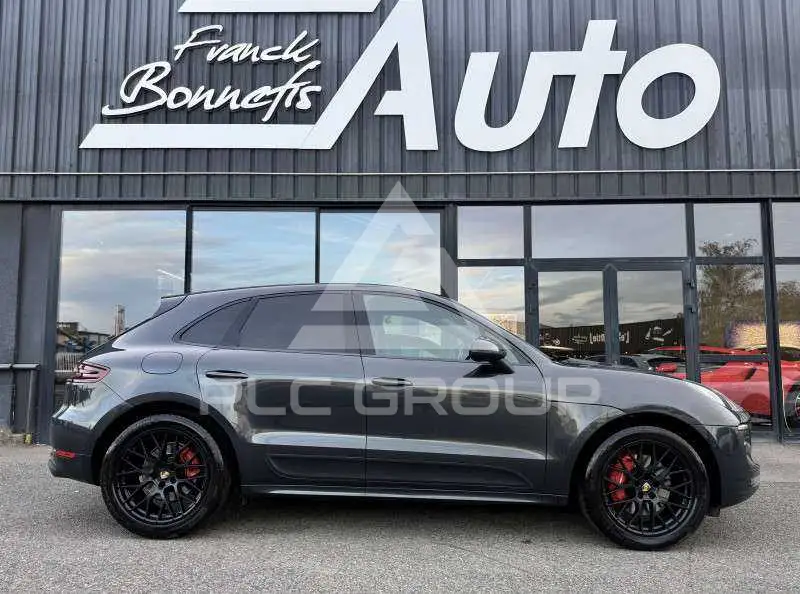 2016 Porsche MACAN