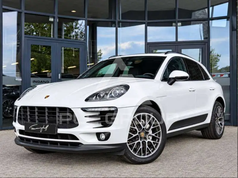 2016 Porsche MACAN