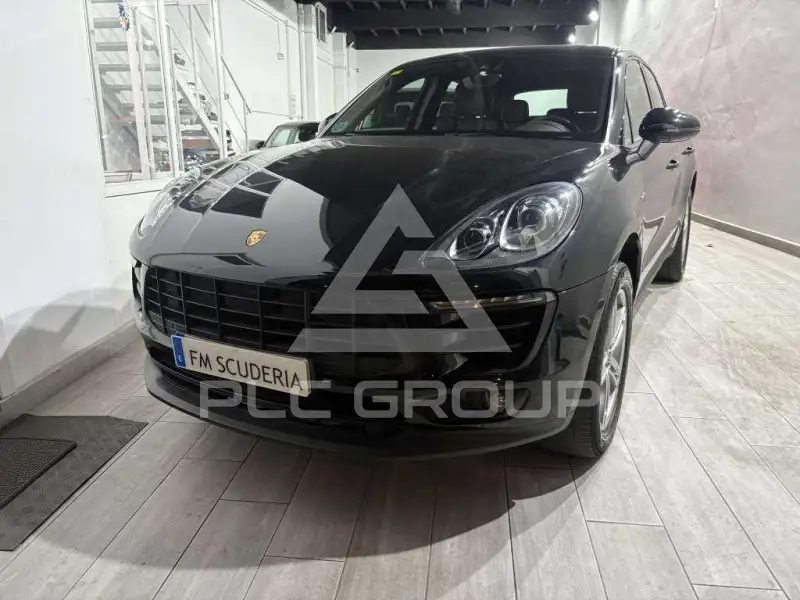 2016 Porsche MACAN