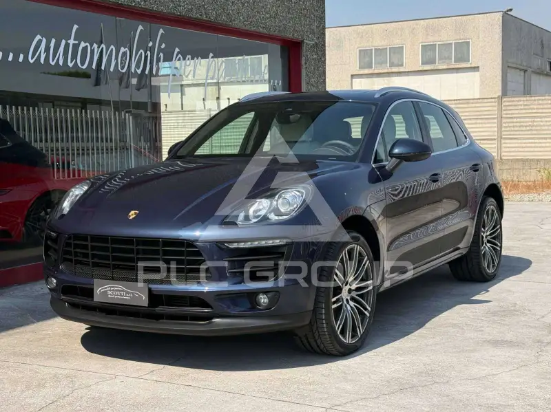 2016 Porsche MACAN