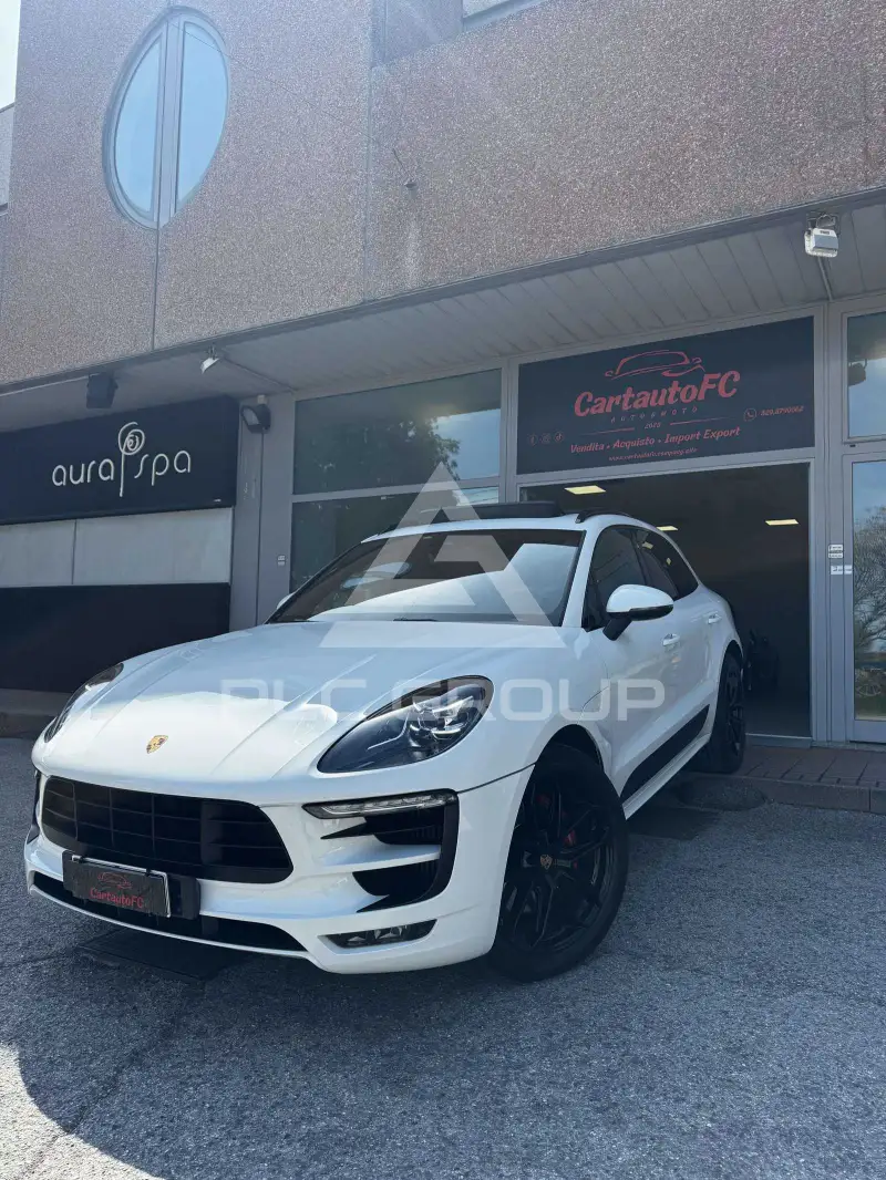 2016 Porsche MACAN
