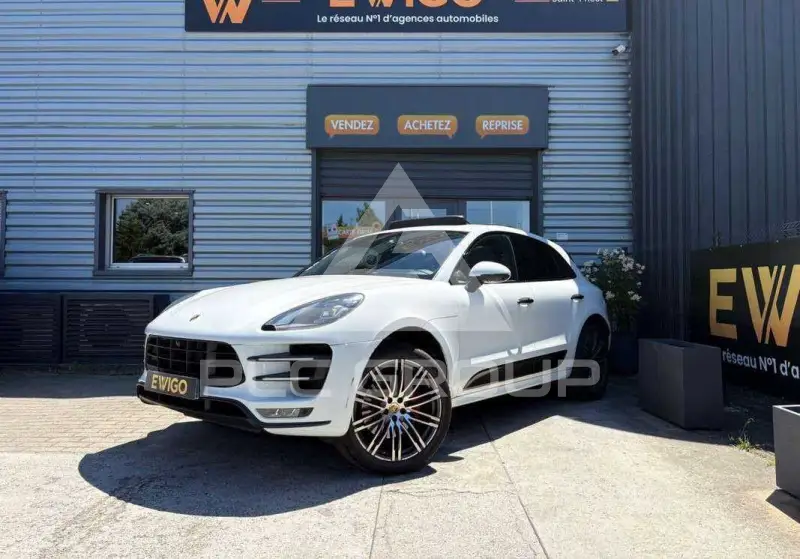 2016 Porsche MACAN