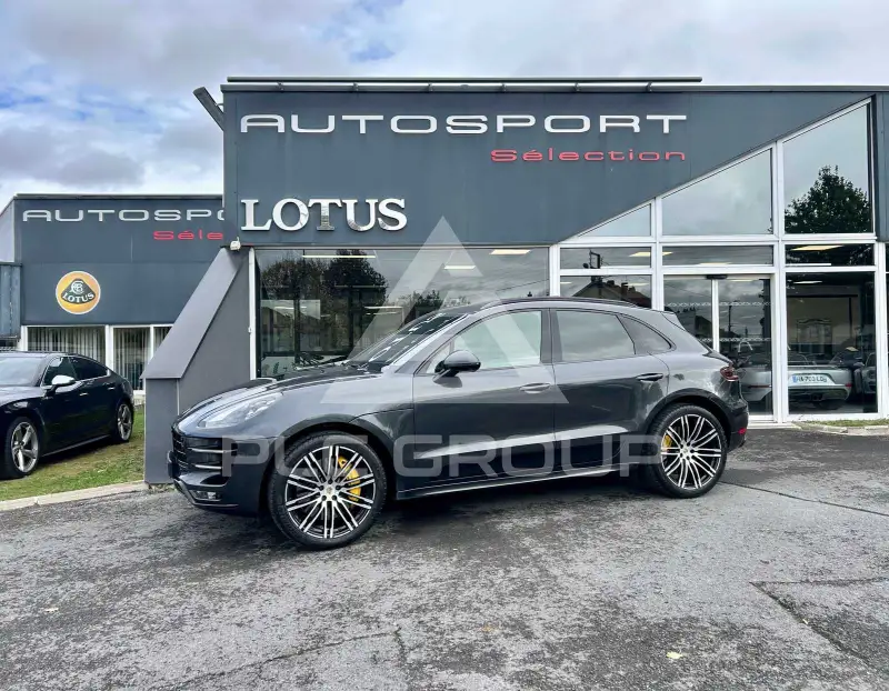 2016 Porsche MACAN