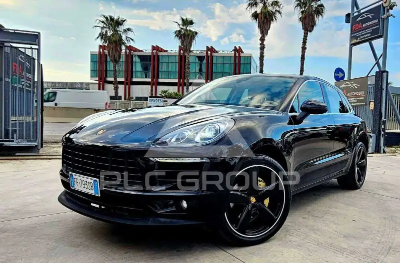 2016 Porsche MACAN