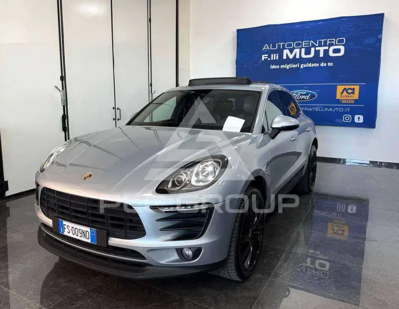 2016 Porsche MACAN