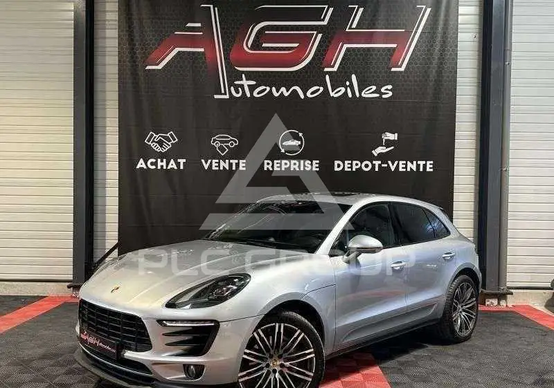 2016 Porsche MACAN