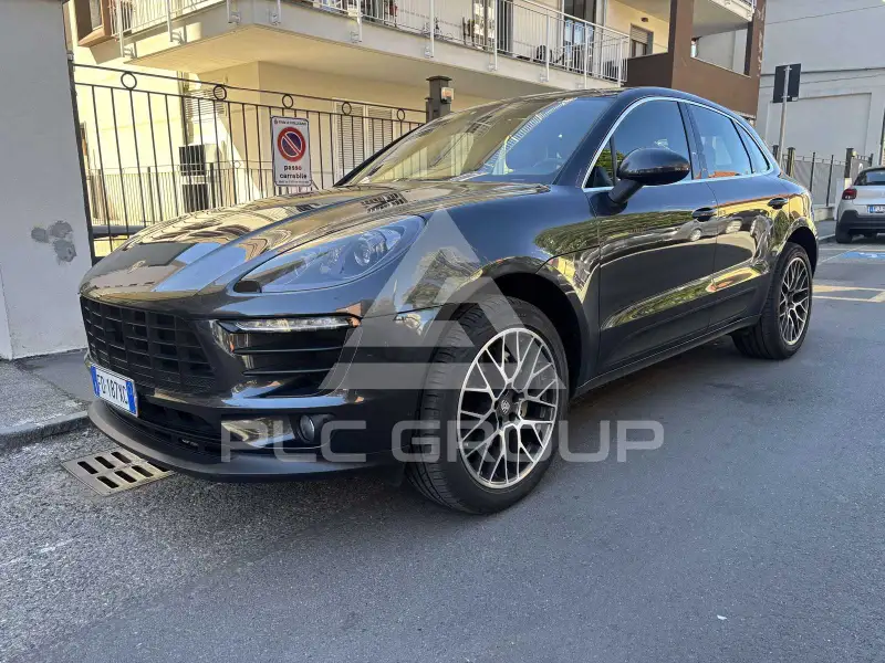 2016 Porsche MACAN