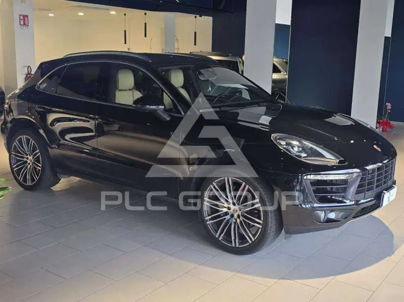 2016 Porsche MACAN