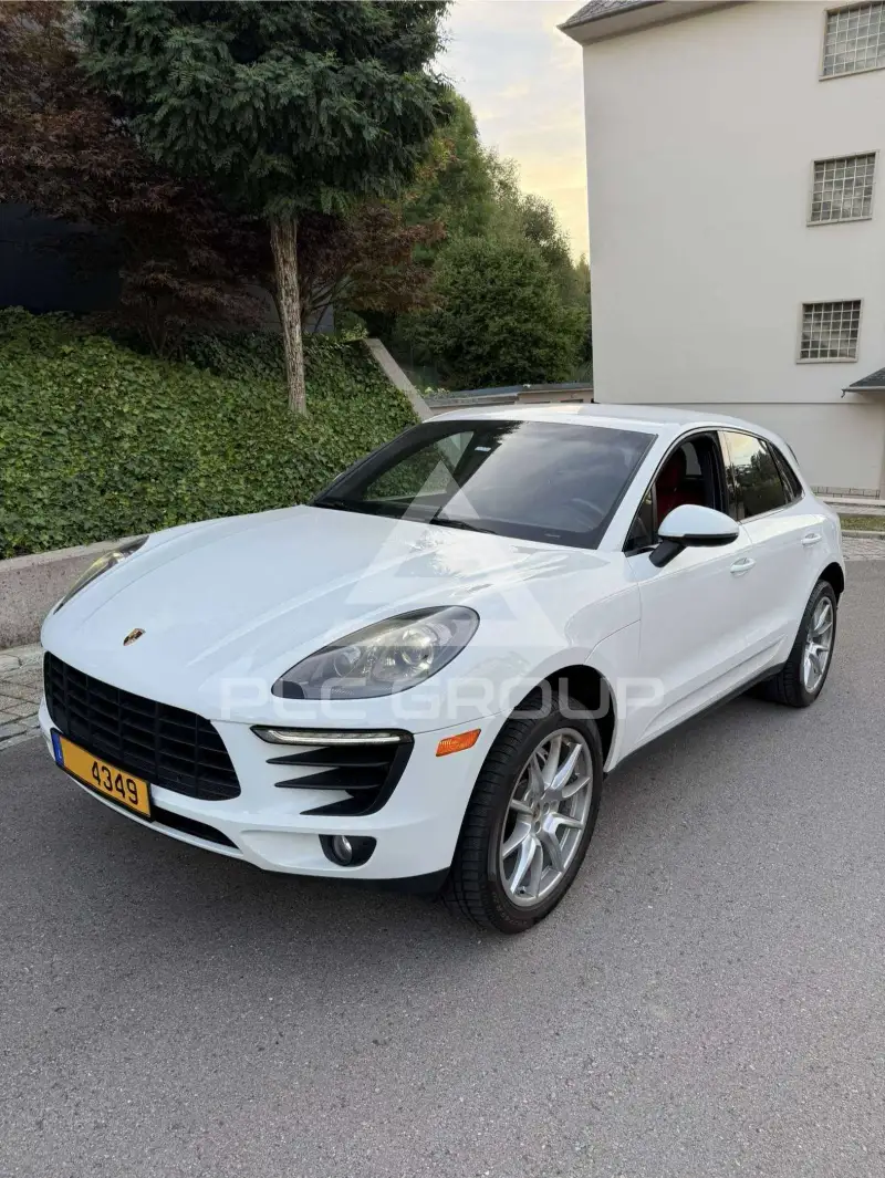 2016 Porsche MACAN