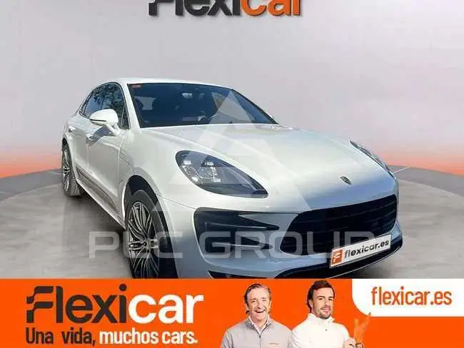 2016 Porsche MACAN