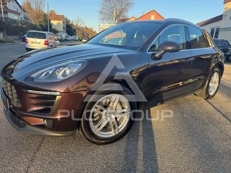2016 Porsche MACAN