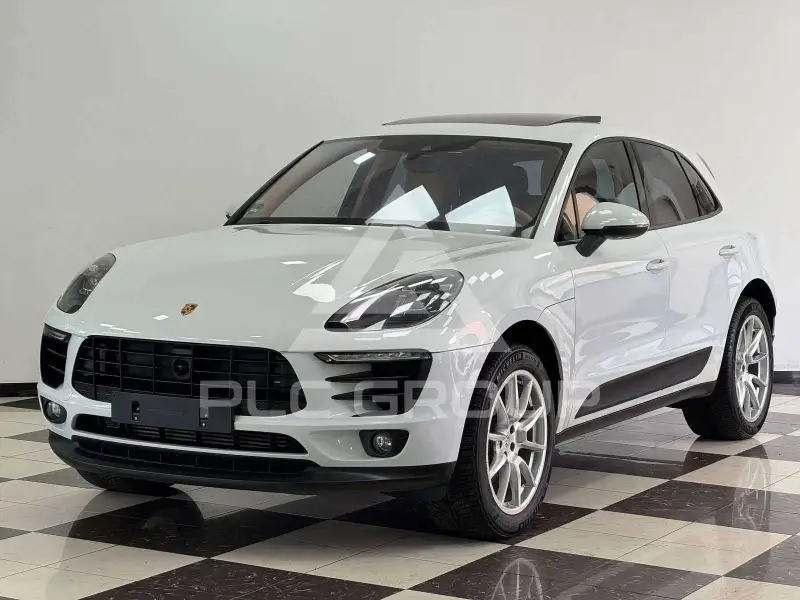 2016 Porsche MACAN
