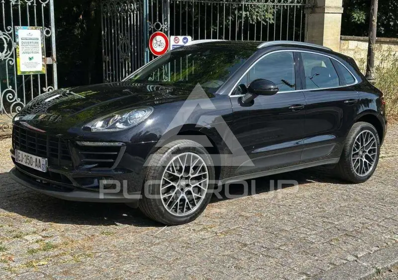 2016 Porsche MACAN