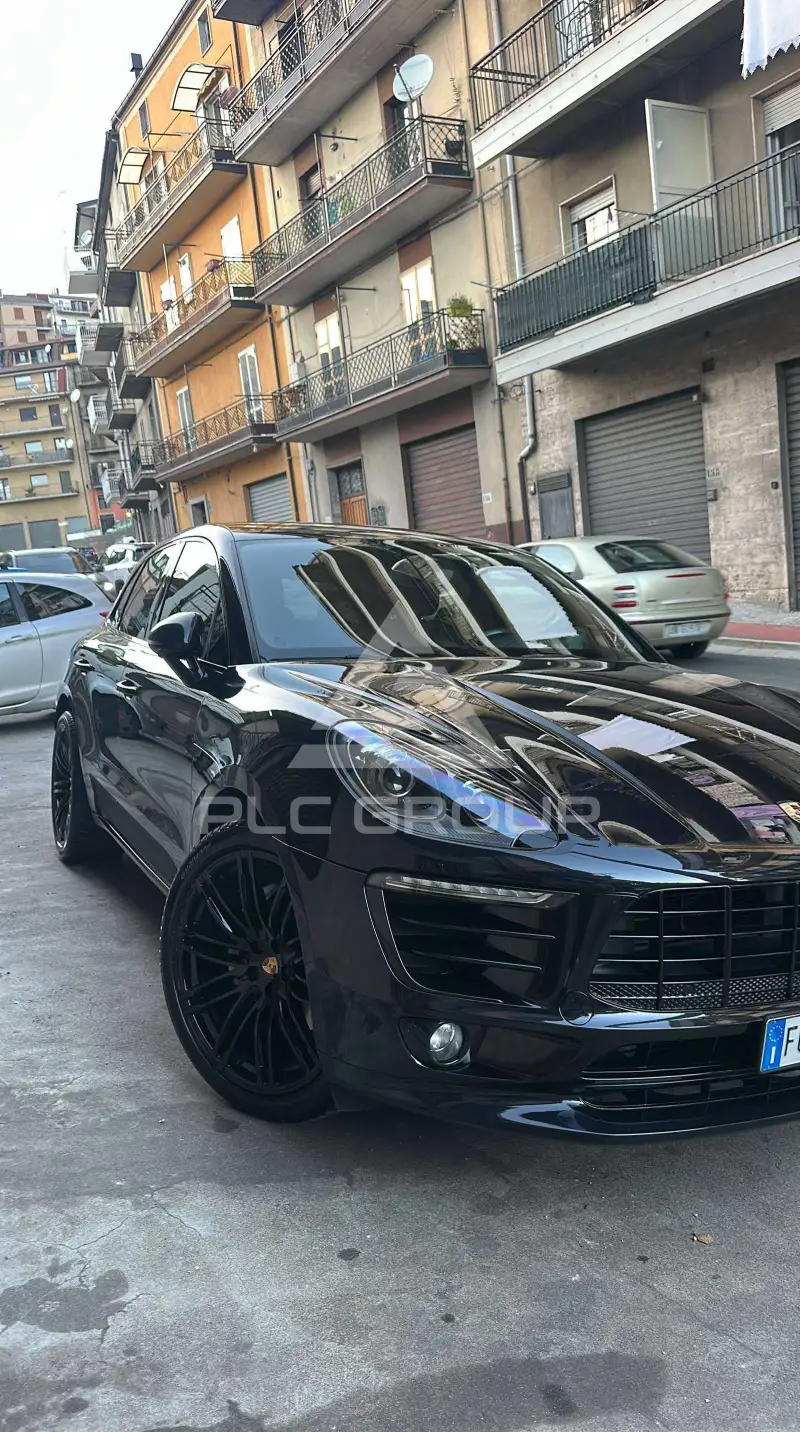 2016 Porsche MACAN