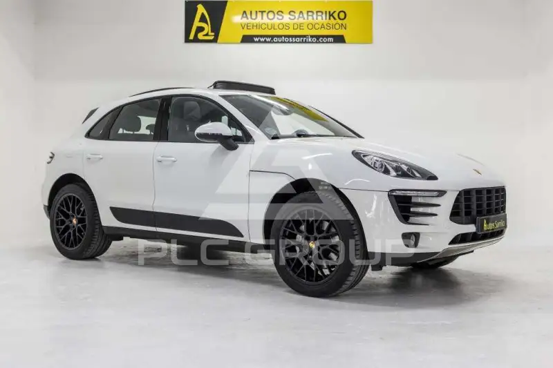 2016 Porsche MACAN