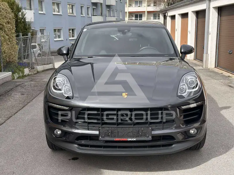 2016 Porsche MACAN